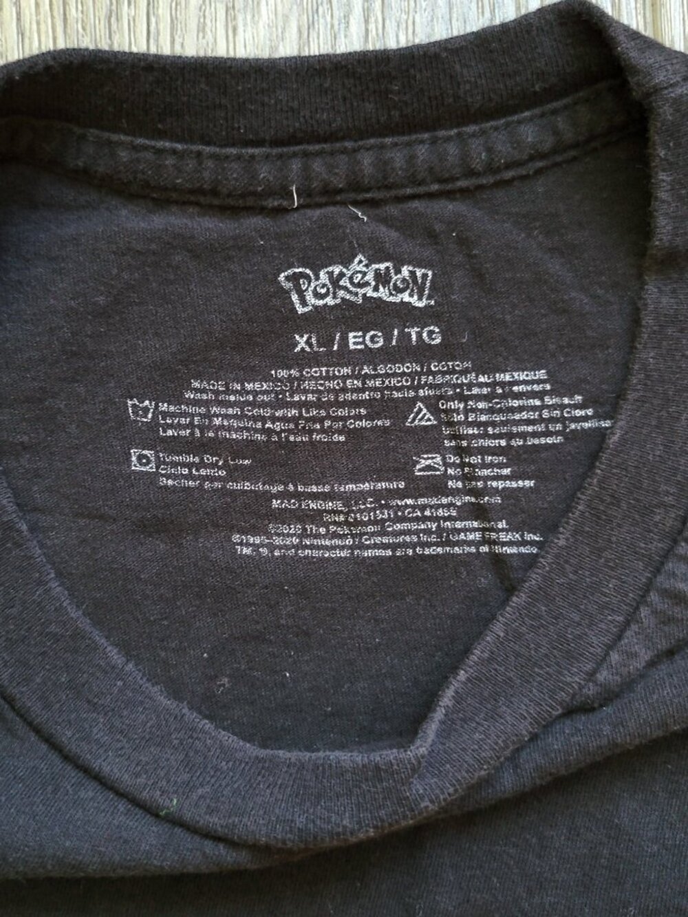 Pokemon original starters black t-shirt, size XL - Picture 5 of 7